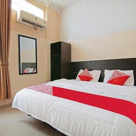 OYO 91510 Homestay Utama Syariah Pekanbaru Bagian luar foto