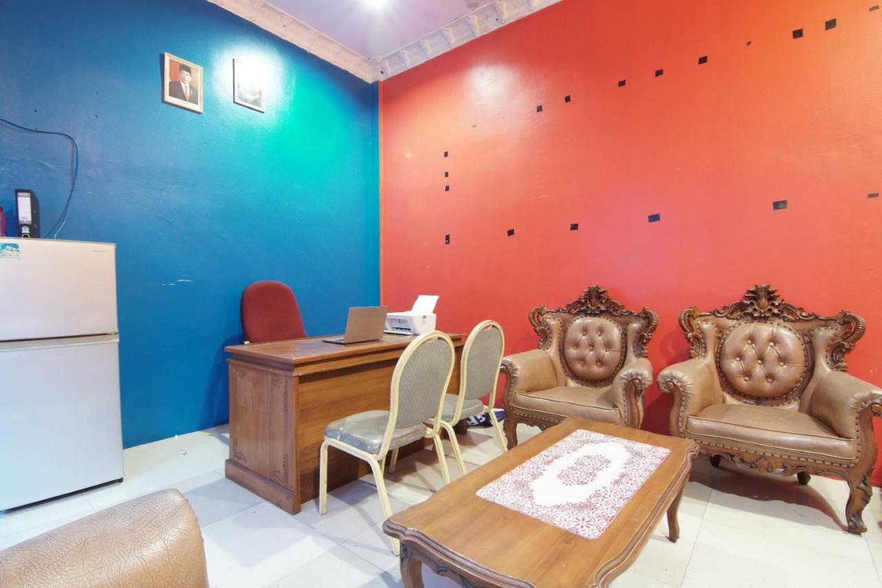 OYO 91510 Homestay Utama Syariah Pekanbaru Bagian luar foto