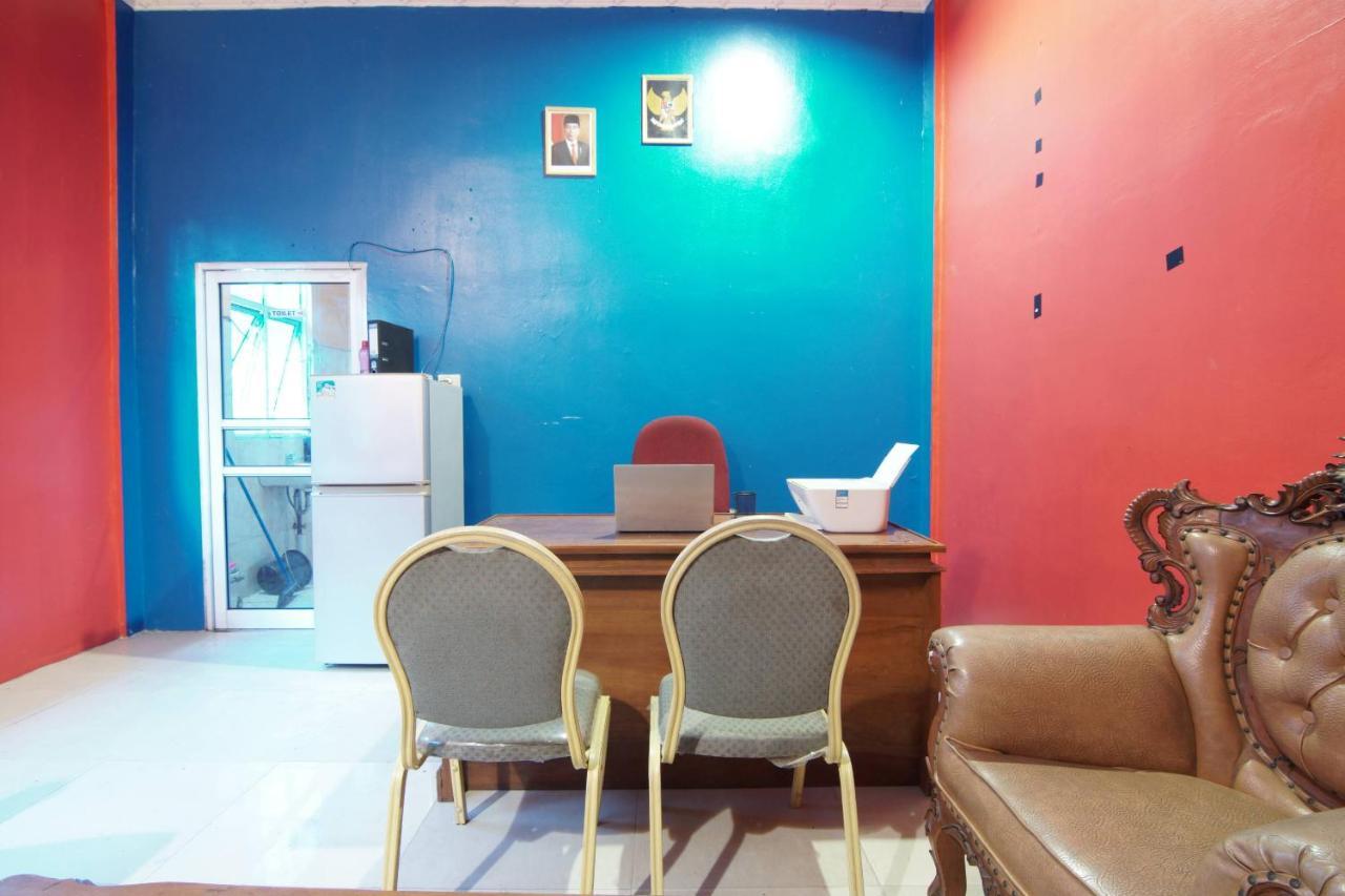 OYO 91510 Homestay Utama Syariah Pekanbaru Bagian luar foto