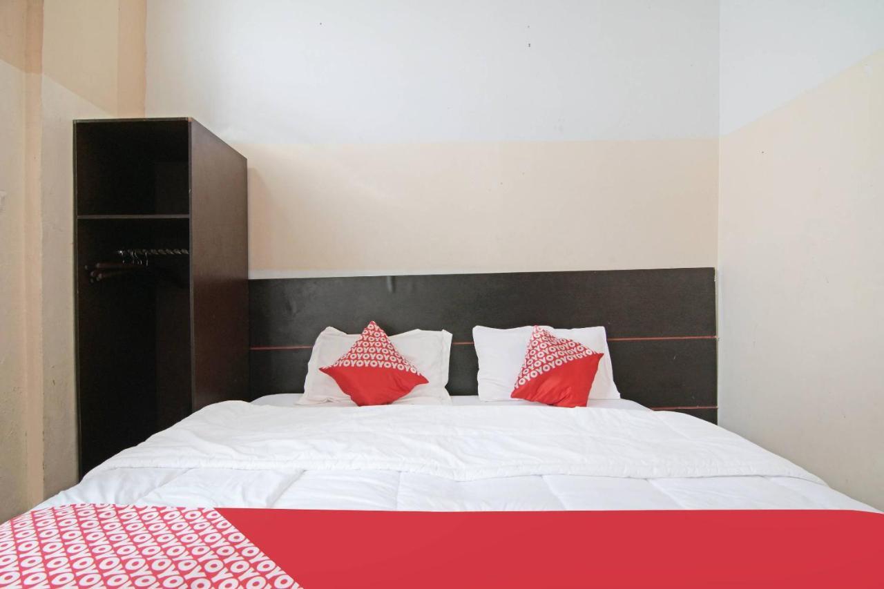 OYO 91510 Homestay Utama Syariah Pekanbaru Bagian luar foto