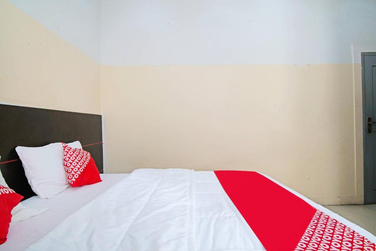OYO 91510 Homestay Utama Syariah Pekanbaru Bagian luar foto
